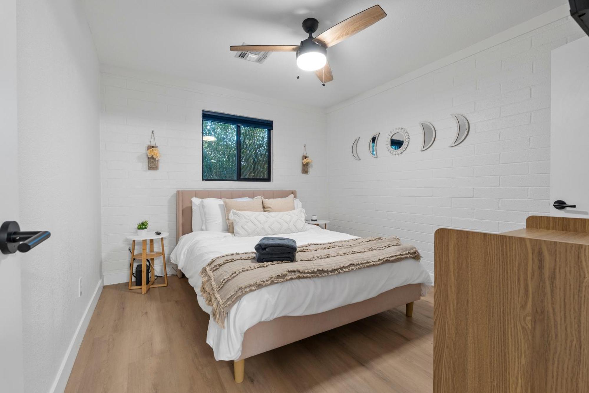 Apartemen Biltmore 2br #4 - Workspace, Free Parking, Laundry, Patio! *
