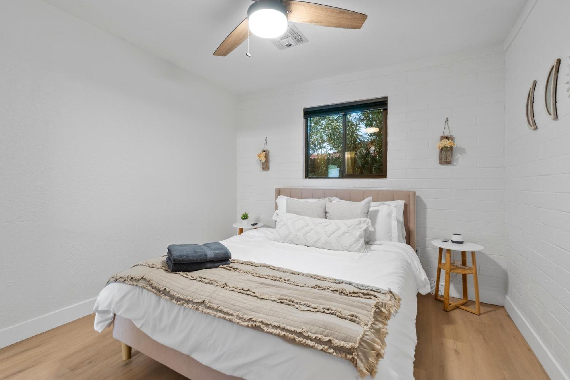 Biltmore 2br #4 - Workspace, Free Parking, Laundry, Patio! Apartemen